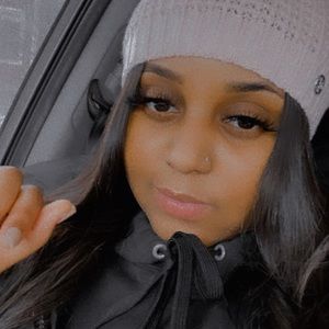 Meet your Posher, Kaylin